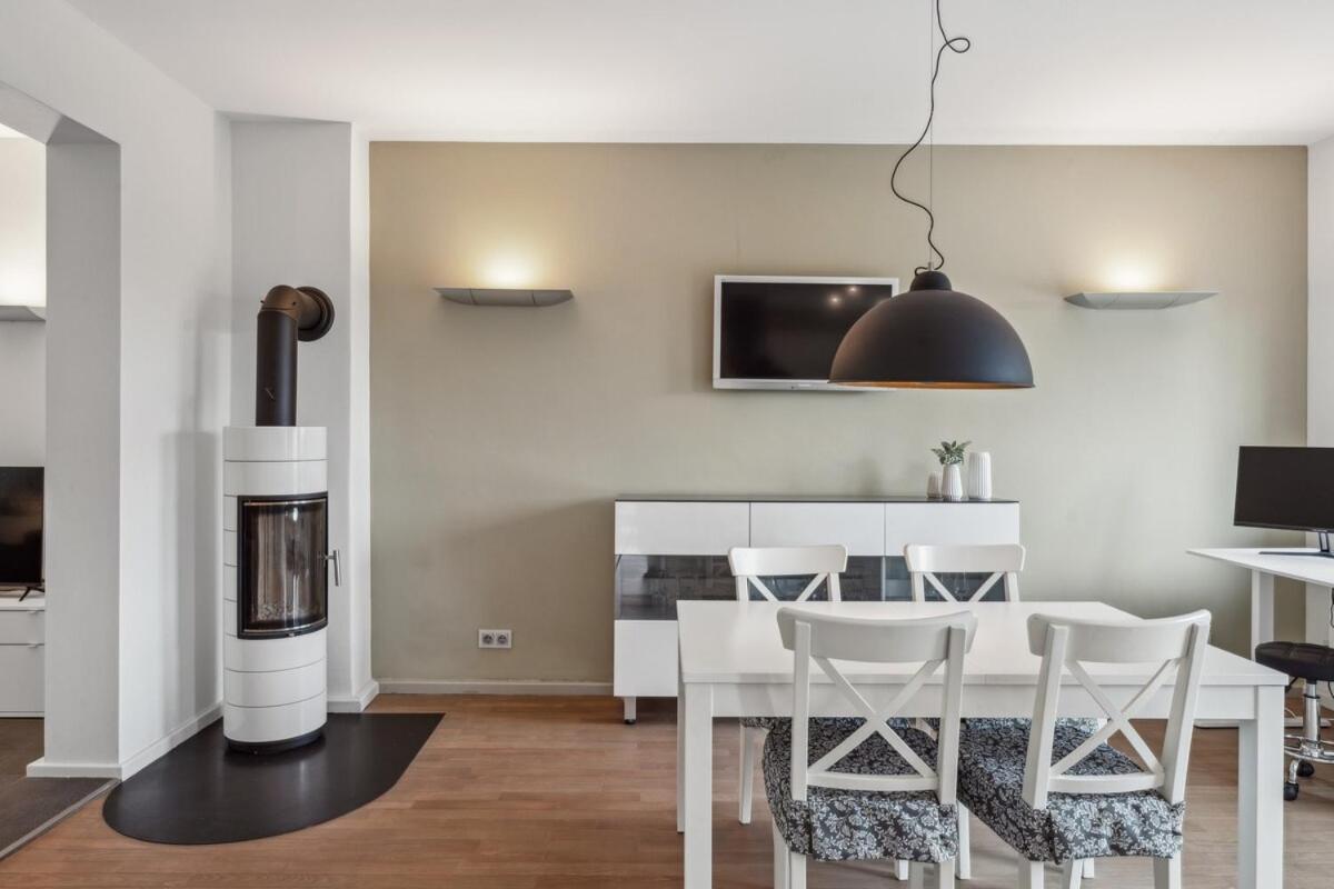 Modernes Apartment Mit Kamin Und Doppelbalkon Apartment Cottbus